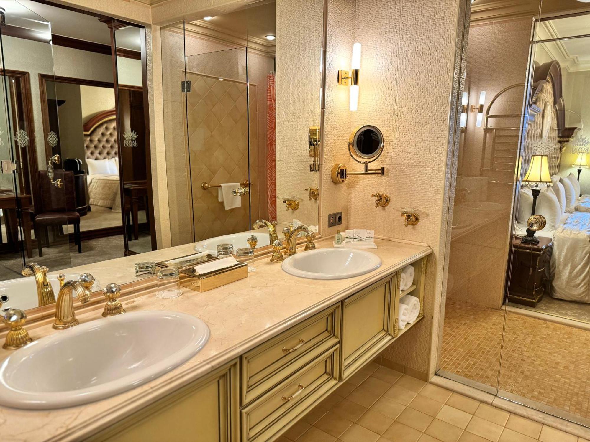 Royal Spa & Hotel Resort ريغا الغرفة الصورة